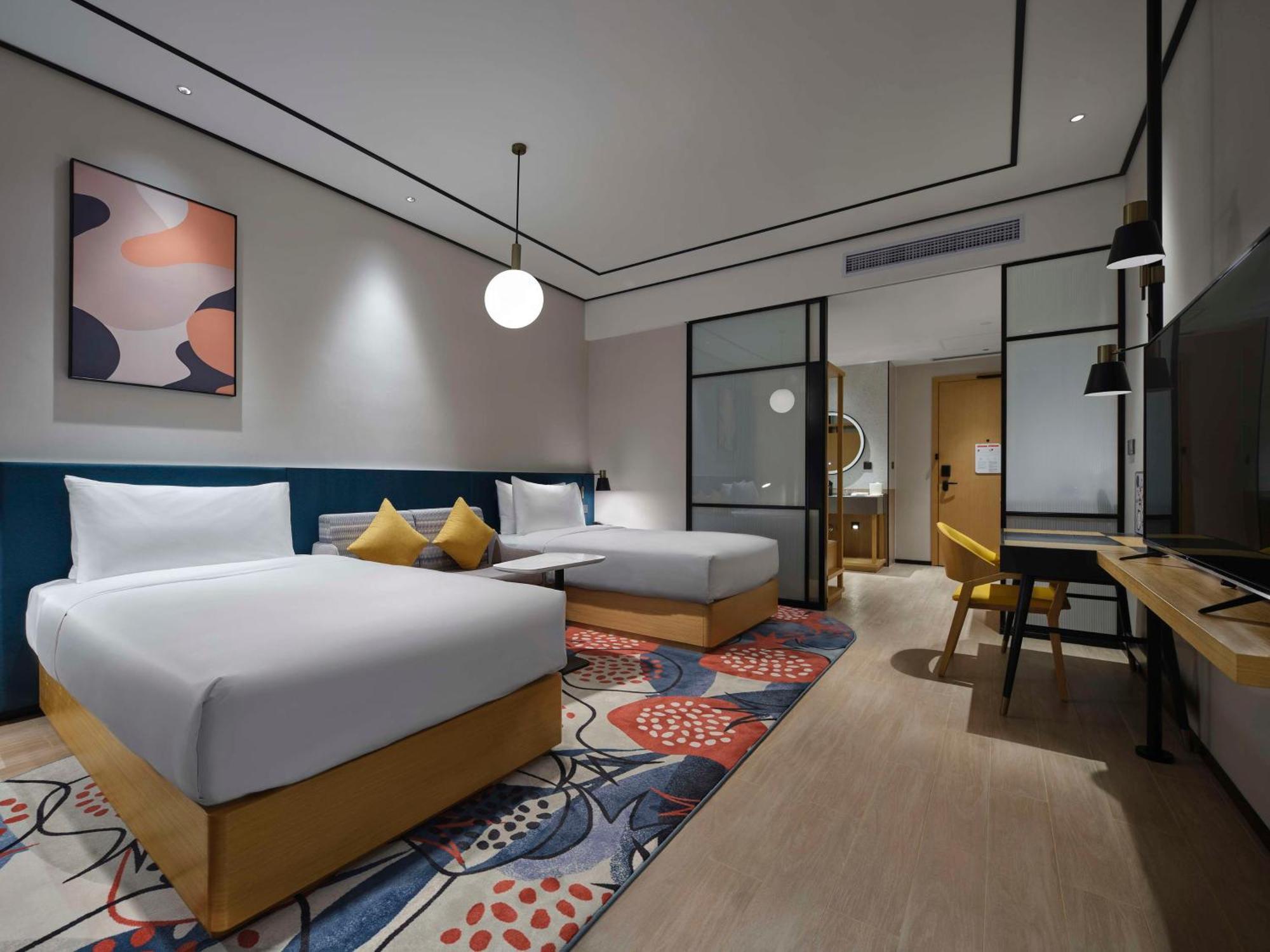 Hilton Garden Inn Tianjin Huayuan Bagian luar foto